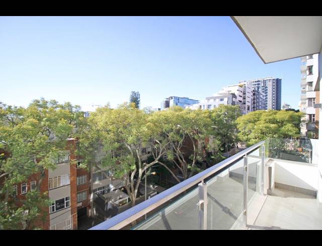 3 BEDROOM APARTMENT TO LET IN ROSEBANK